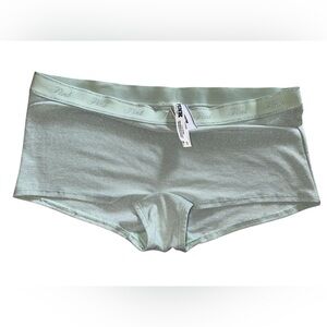 🆕 Victoria secret pink shimmer boy short panties